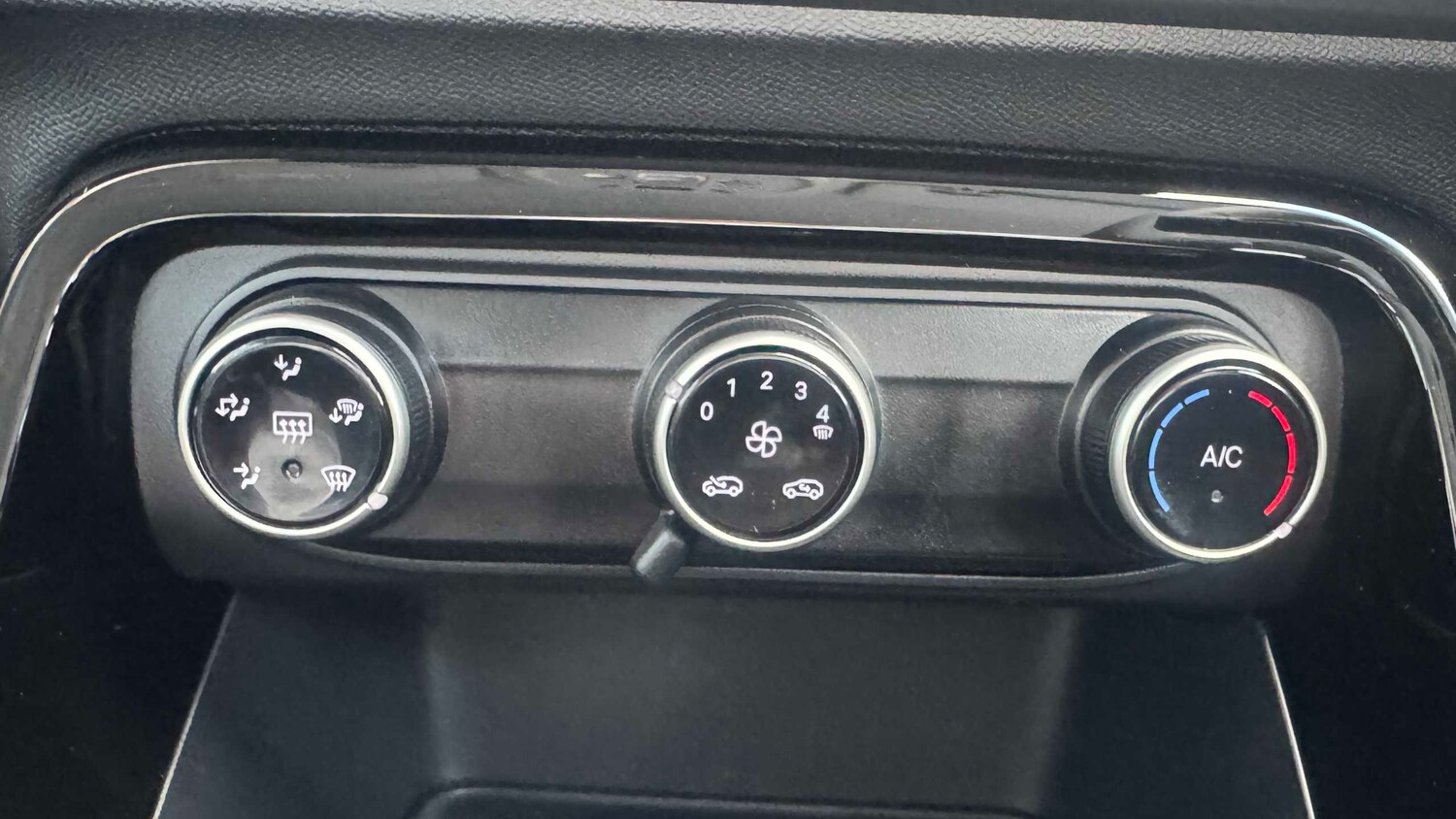 Used Citroen C3 for sale - 77862351: Photo 12