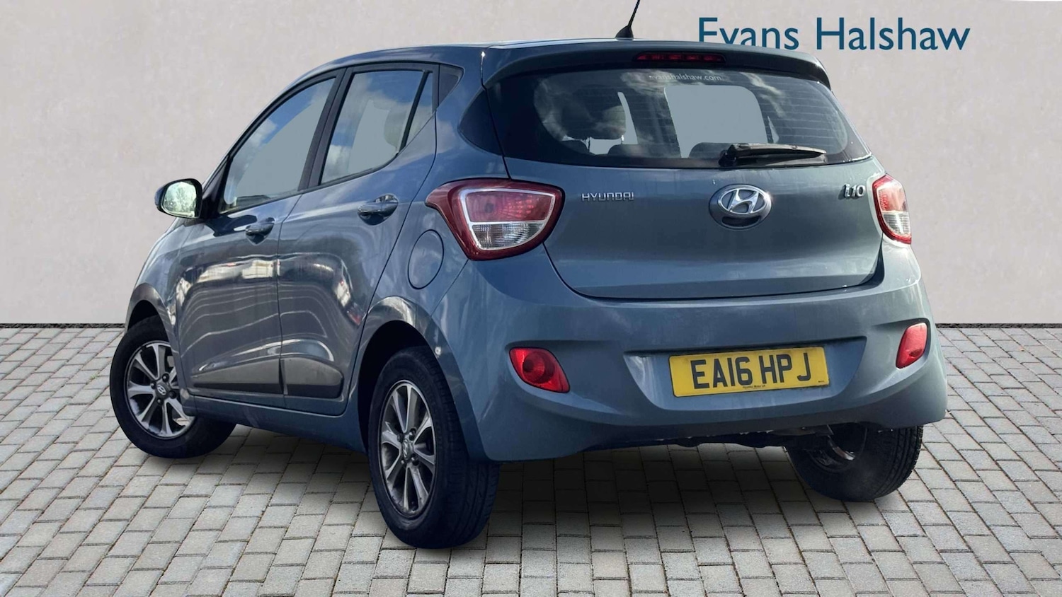 Used Hyundai i10 for sale - 77861380: Photo 2
