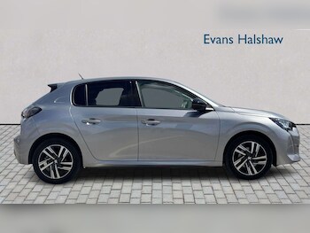 Used Peugeot 208 2023 for sale - 78519490: Photo