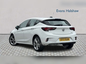 Used Vauxhall Astra 2017 for sale - 77960775: Photo