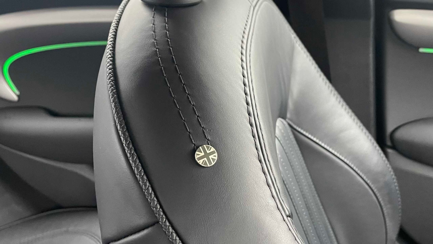 Used MINI Hatch 2019 for sale - 77943180: Photo 25