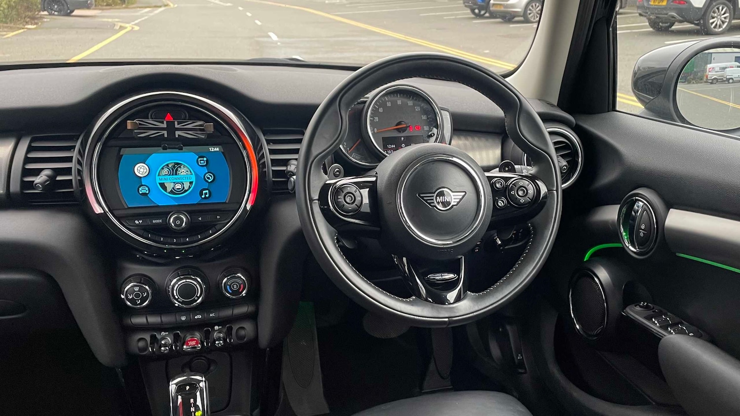 Used MINI Hatch 2019 for sale - 77943180: Photo 5