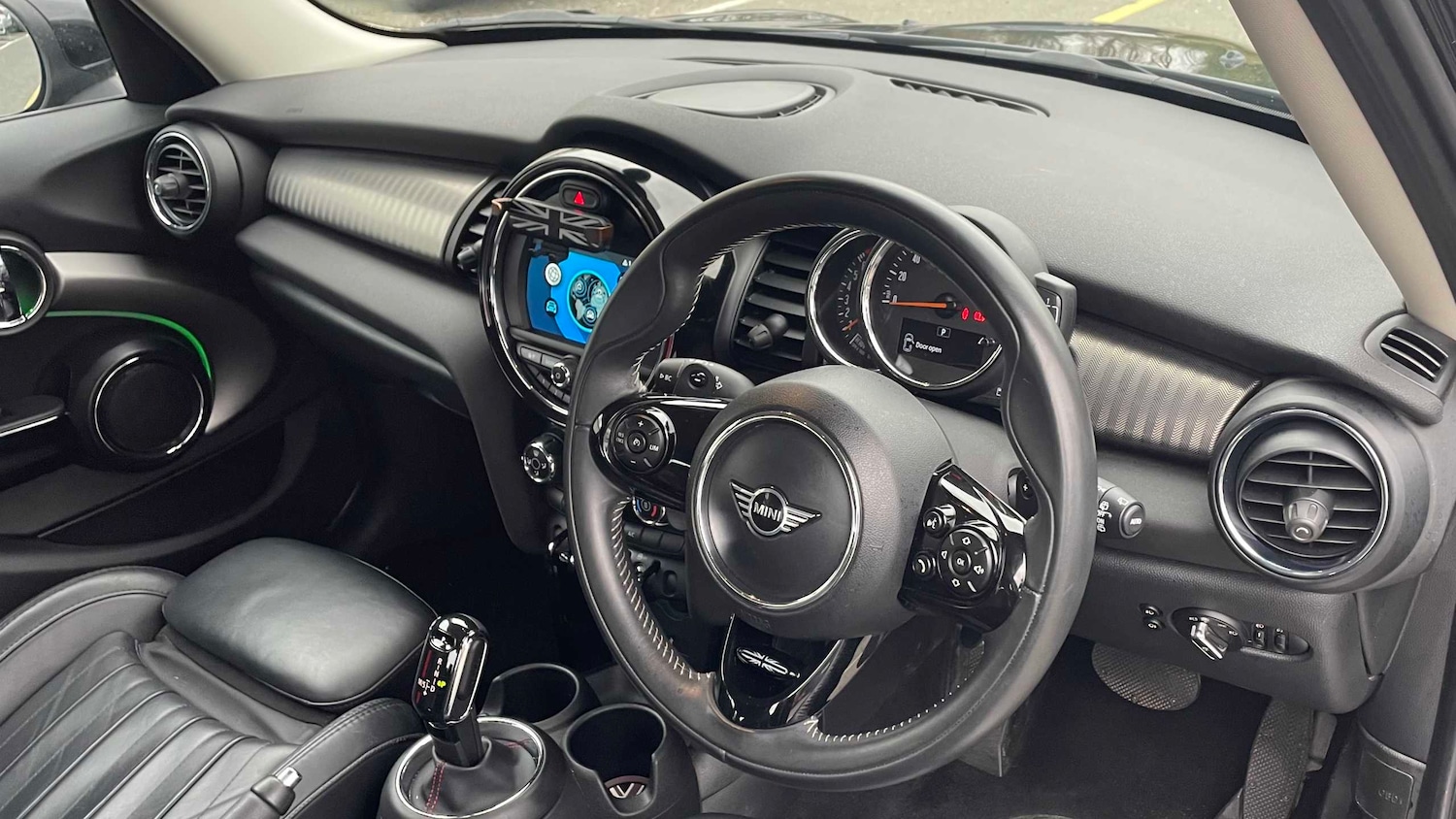 Used MINI Hatch 2019 for sale - 77943180: Photo 7