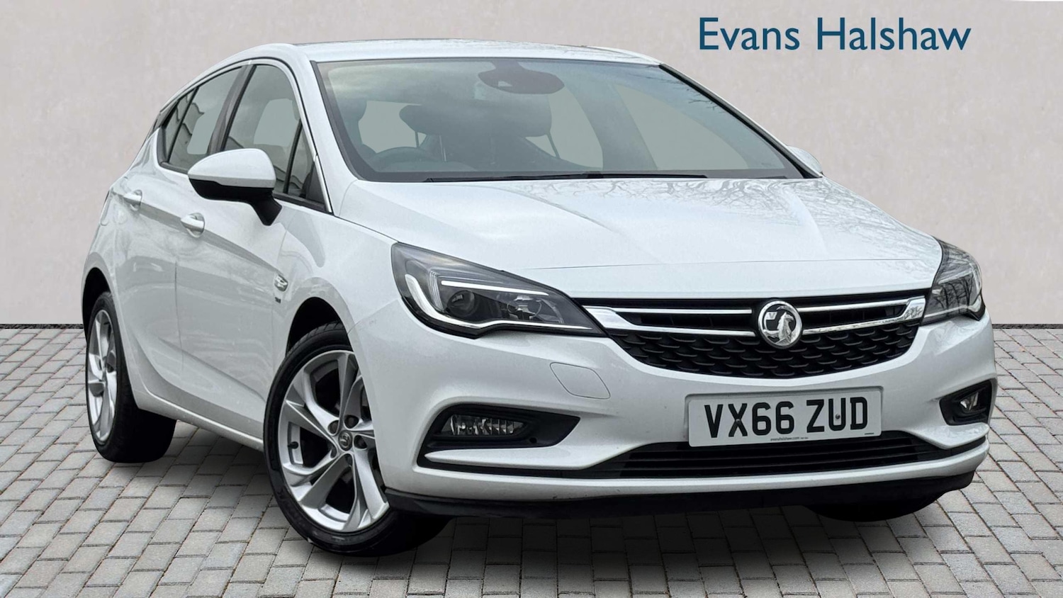 Used Vauxhall Astra 2016 for sale - 77983321: Photo 1