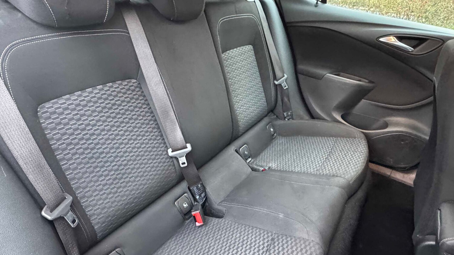 Used Vauxhall Astra 2016 for sale - 77983321: Photo 8