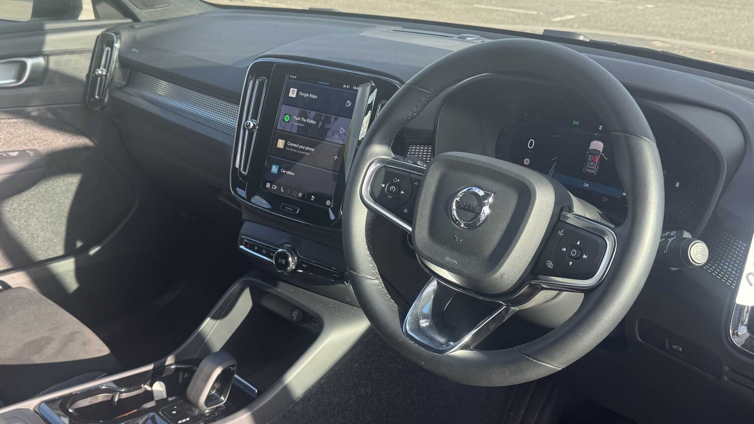 Used Volvo XC40 2024 for sale - 77857919: Photo 7