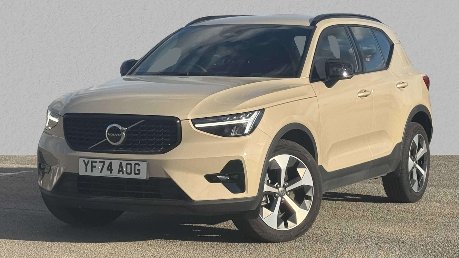 Used Volvo XC40 2024 for sale - 77857919: Photo 8