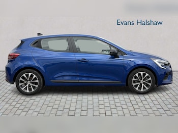 Used Renault Clio 2023 for sale - 79109424: Photo