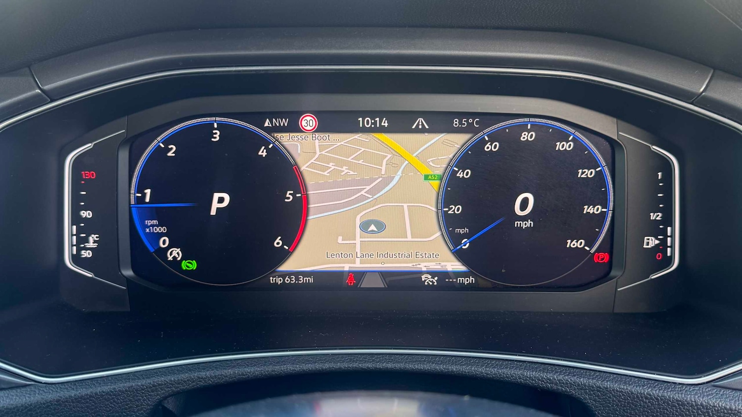 Used Volkswagen T-Roc for sale - 77860561: Photo 10