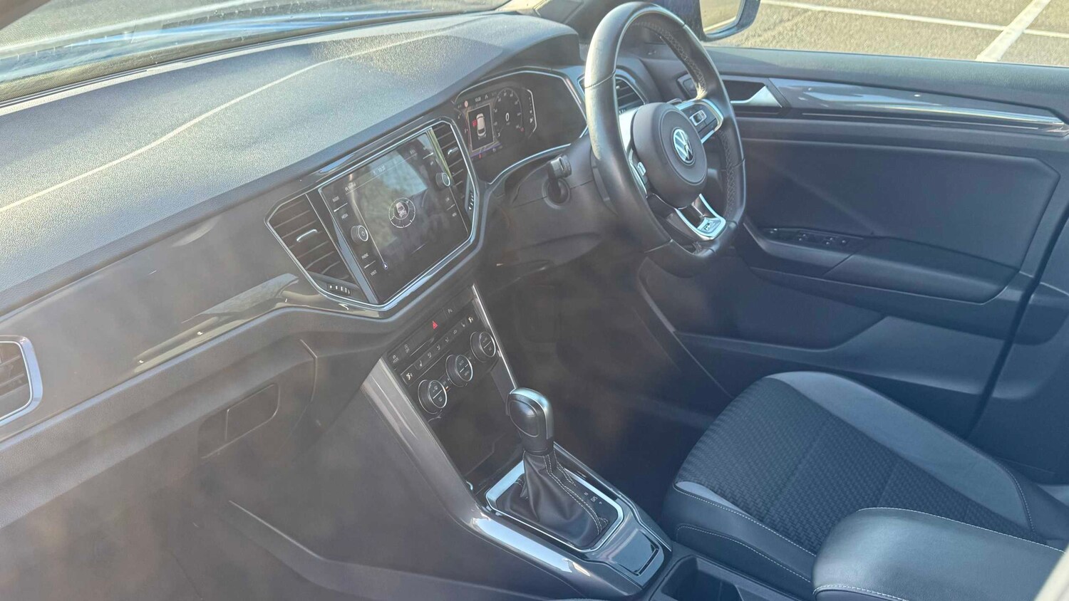 Used Volkswagen T-Roc for sale - 77860561: Photo 19