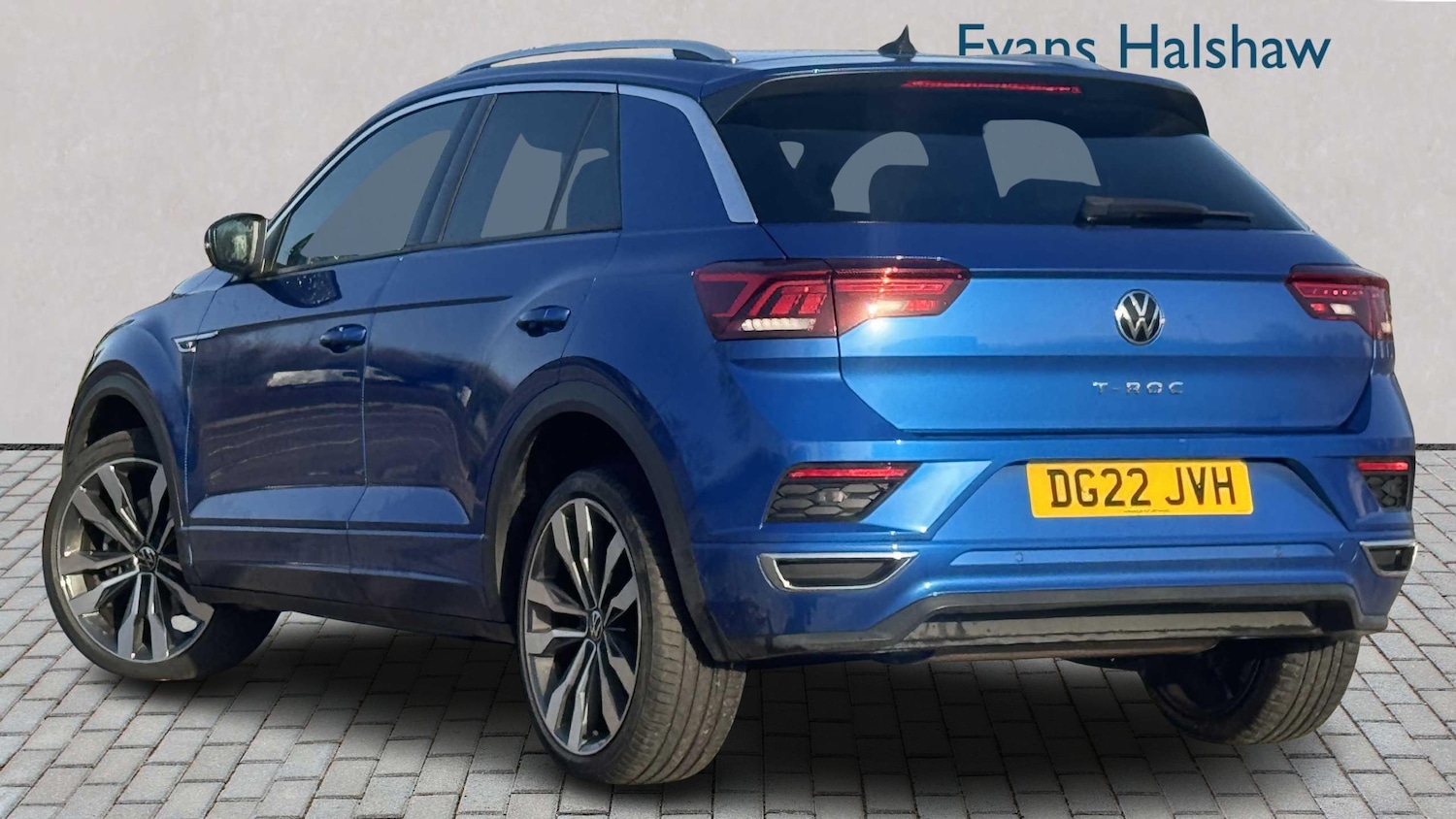 Used Volkswagen T-Roc for sale - 77860561: Photo 4