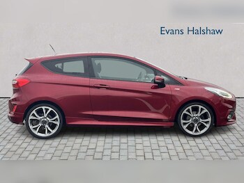 Used Ford Fiesta 2018 for sale - 77856549: Photo