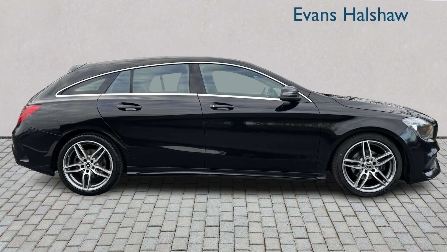 Used Mercedes-Benz CLA for sale - 77861344: Photo 3