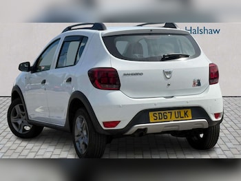 Used Dacia Sandero Stepway 2017 for sale - 79467131: Photo