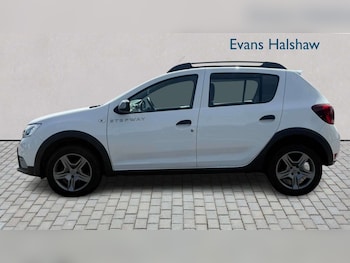 Used Dacia Sandero Stepway 2017 for sale - 79467131: Photo