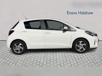 Used Toyota Yaris 2016 for sale - 79784677: Photo