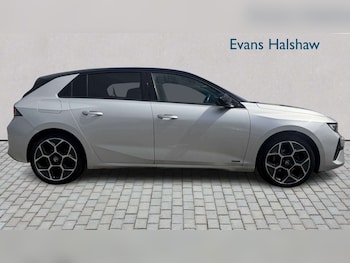 Used Vauxhall Astra 2023 for sale - 79215256: Photo