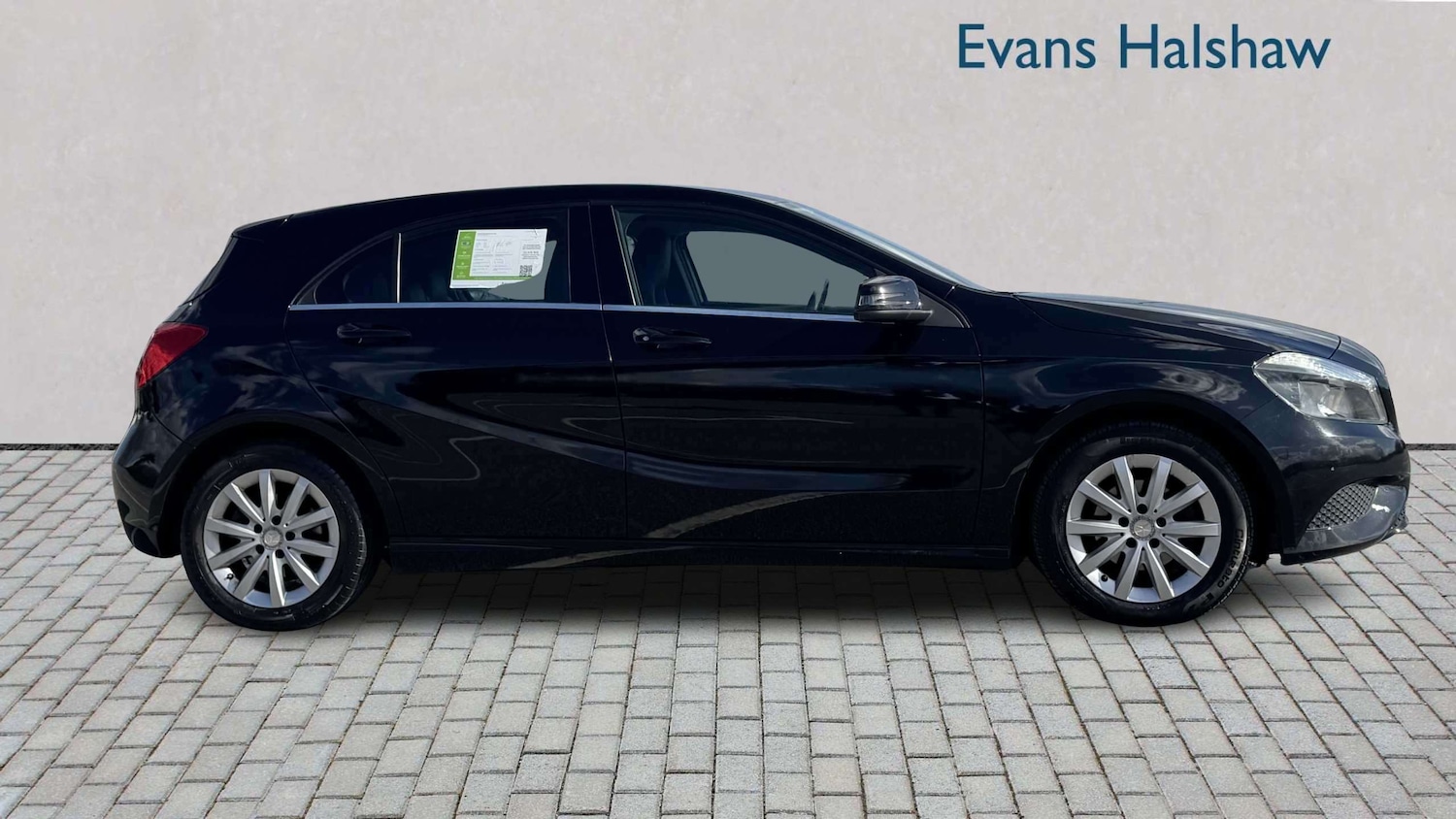 Used Mercedes-Benz A-Class 2015 for sale - 77894392: Photo 3