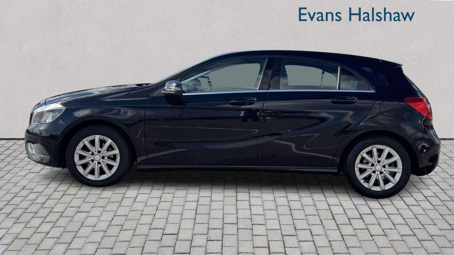 Used Mercedes-Benz A-Class 2015 for sale - 77894392: Photo 7