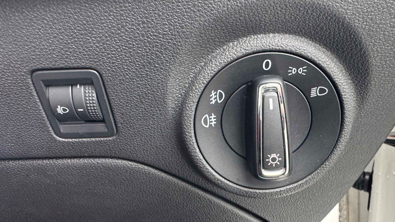 Used SEAT Leon for sale - 77859515: Photo 16