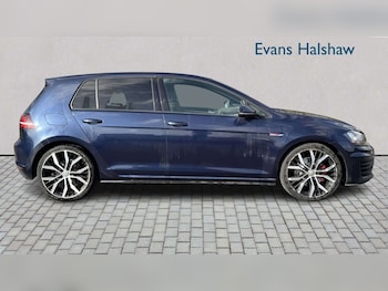 Used Volkswagen Golf 2016 for sale - 77859257: Photo