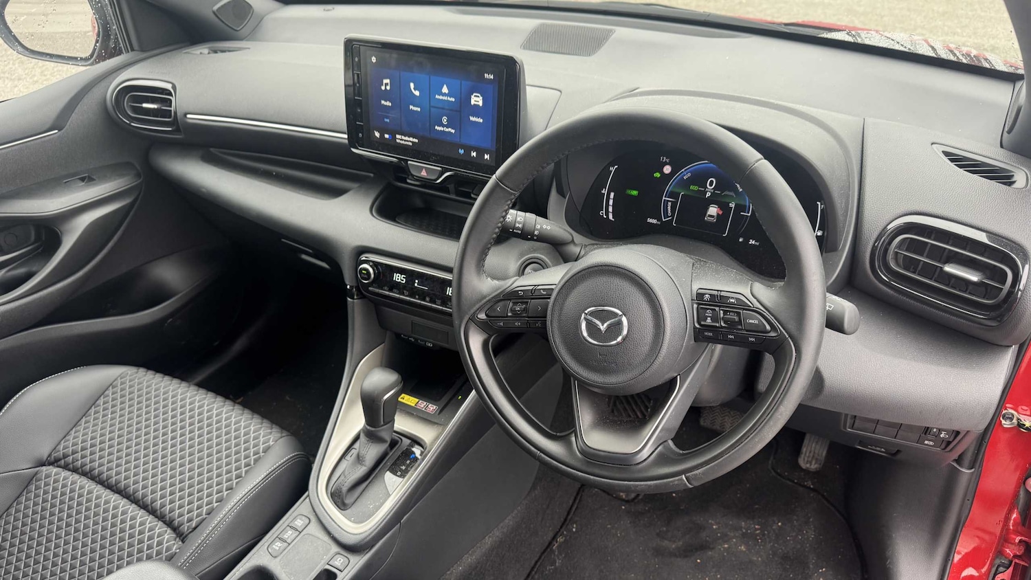 Used Mazda Mazda2 HYBRID 2025 for sale - 77862602: Photo 3