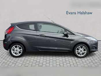 Used Ford Fiesta 2016 for sale - 79689760: Photo