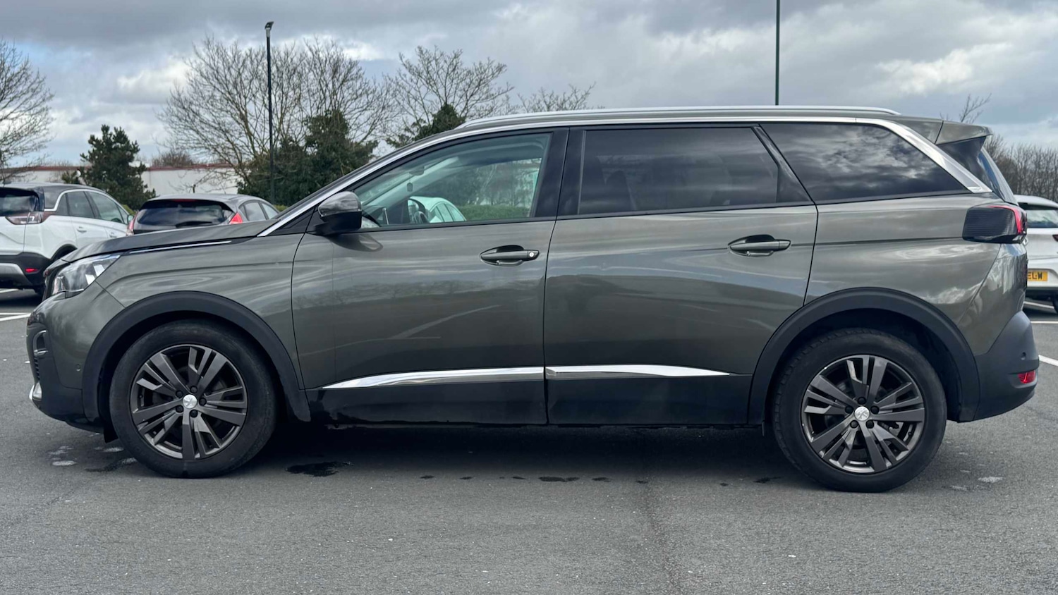 Used Peugeot 5008 2020 for sale - 77899243: Photo 3