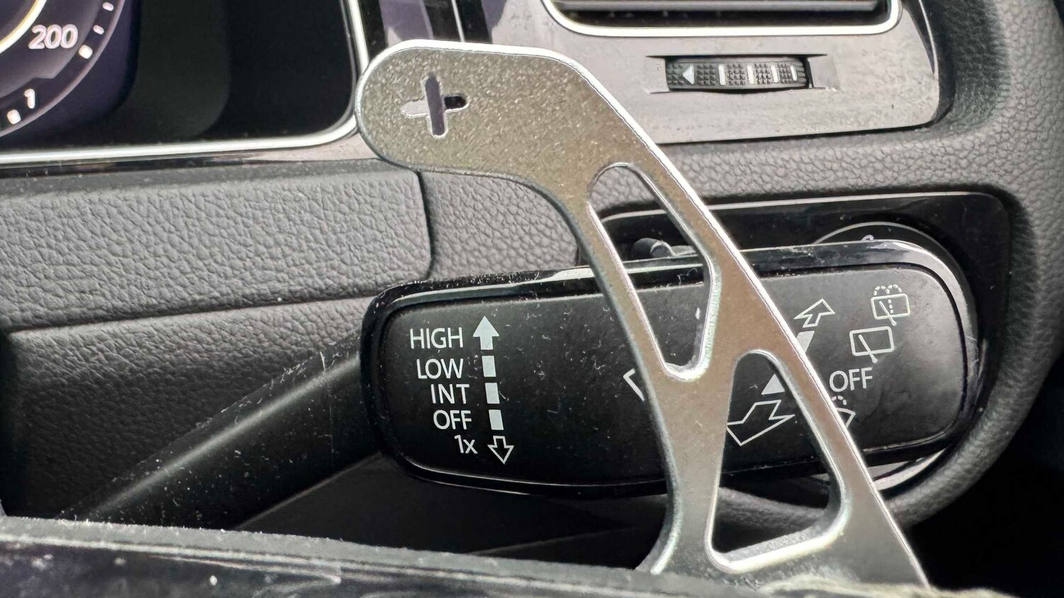 Used Volkswagen Golf 2017 for sale - 77857876: Photo 11