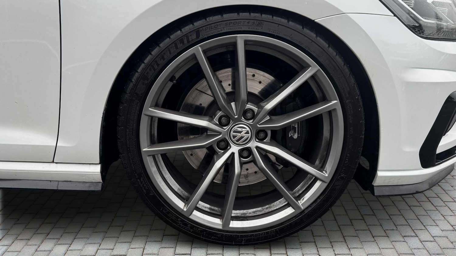 Used Volkswagen Golf 2017 for sale - 77857876: Photo 3