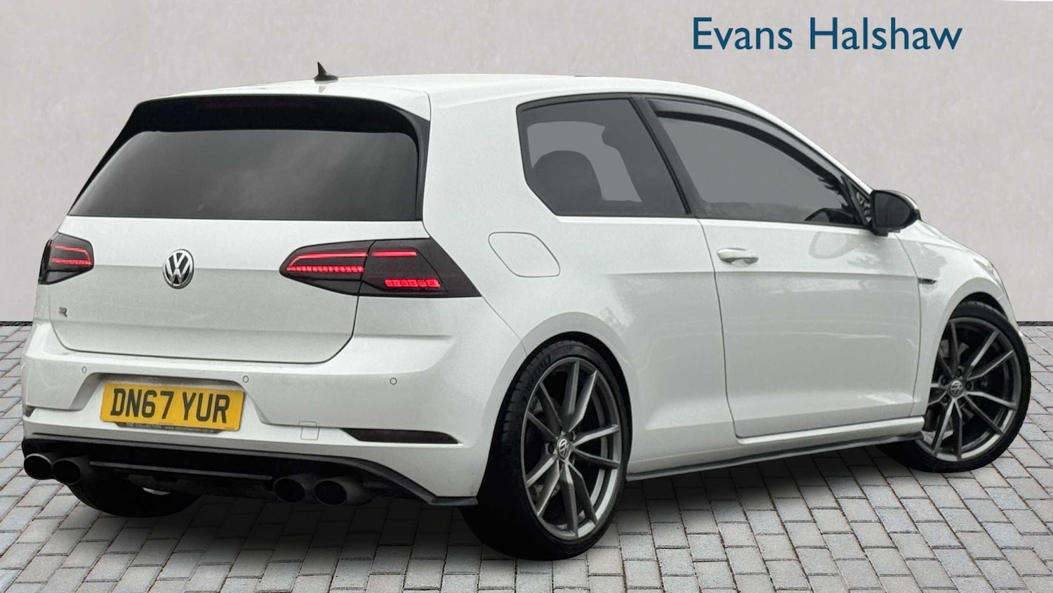 Used Volkswagen Golf 2017 for sale - 77857876: Photo 5