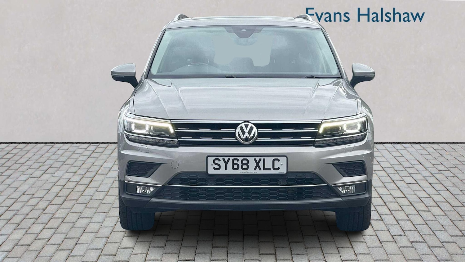 Used Volkswagen Tiguan for sale - 77859334: Photo 4