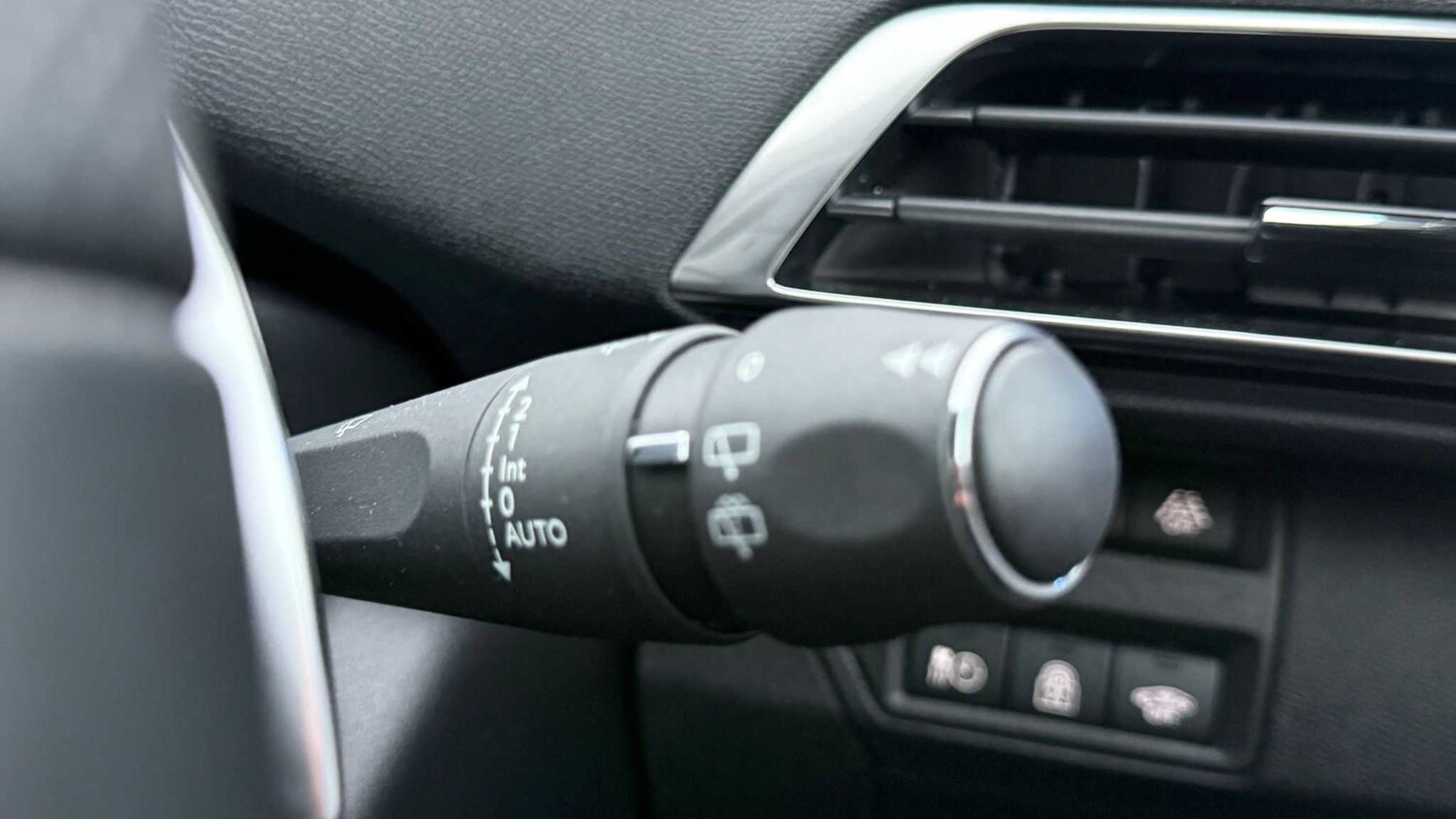 Used Peugeot 3008 2021 for sale - 77859492: Photo 14