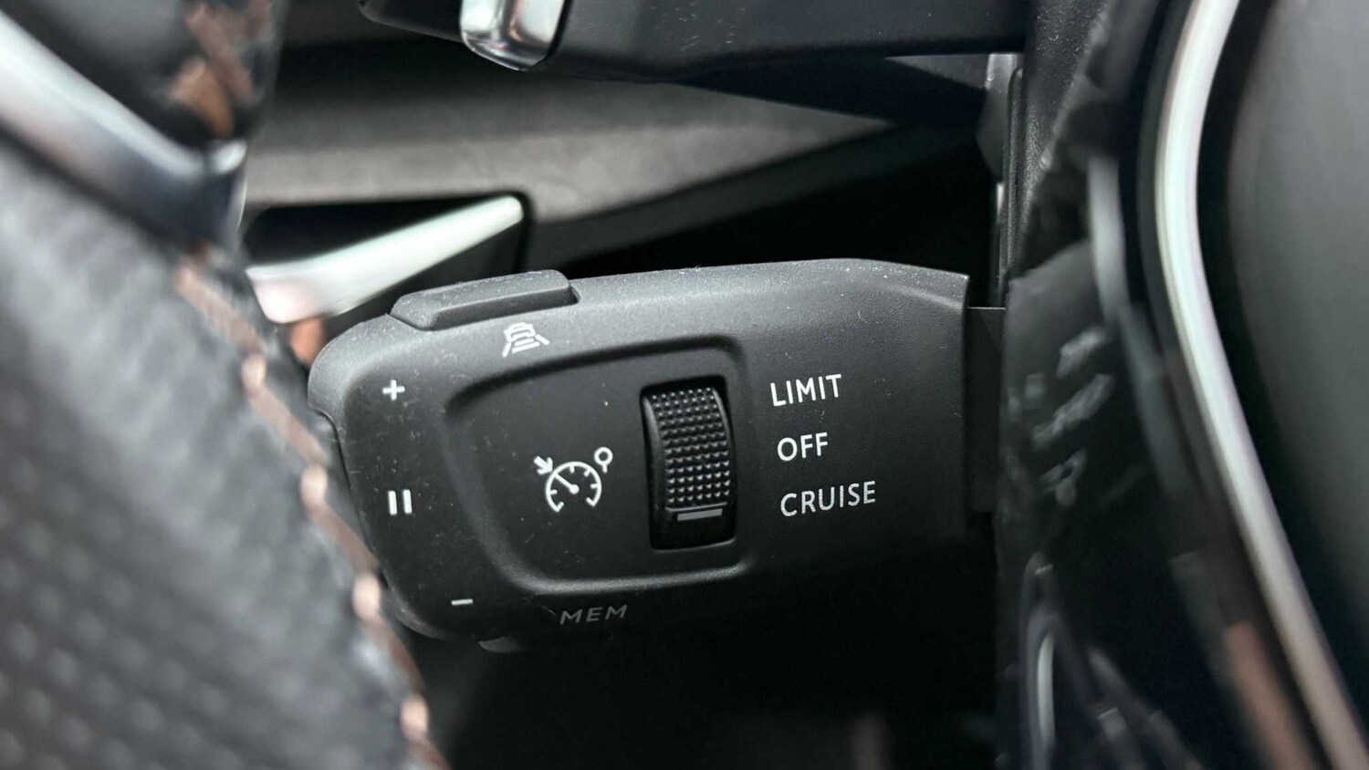 Used Peugeot 3008 2021 for sale - 77859492: Photo 17