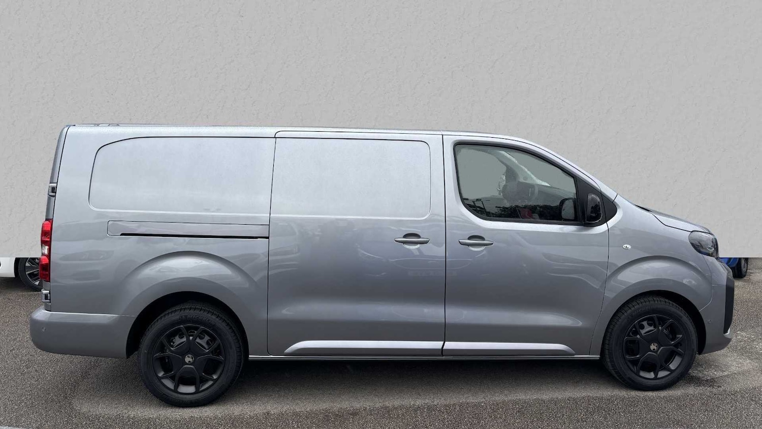 Used Vauxhall Vivaro 2024 for sale - 77861138: Photo 2