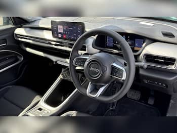Used Jeep Avenger 2024 for sale - 79689511: Photo