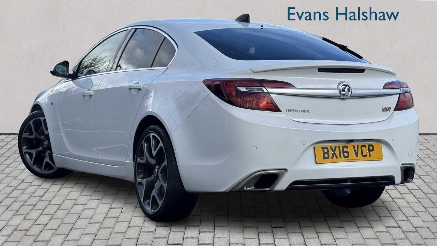 Used Vauxhall Insignia 2016 for sale - 78149175: Photo 2