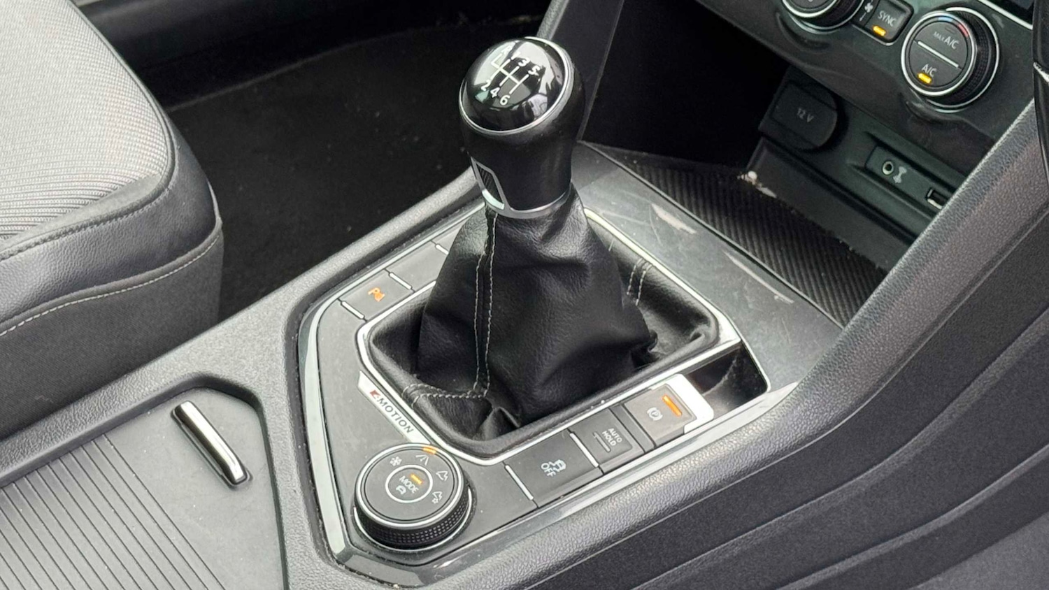 Used Volkswagen Tiguan for sale - 77859329: Photo 15