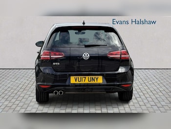 Used Volkswagen Golf 2017 for sale - 78913551: Photo