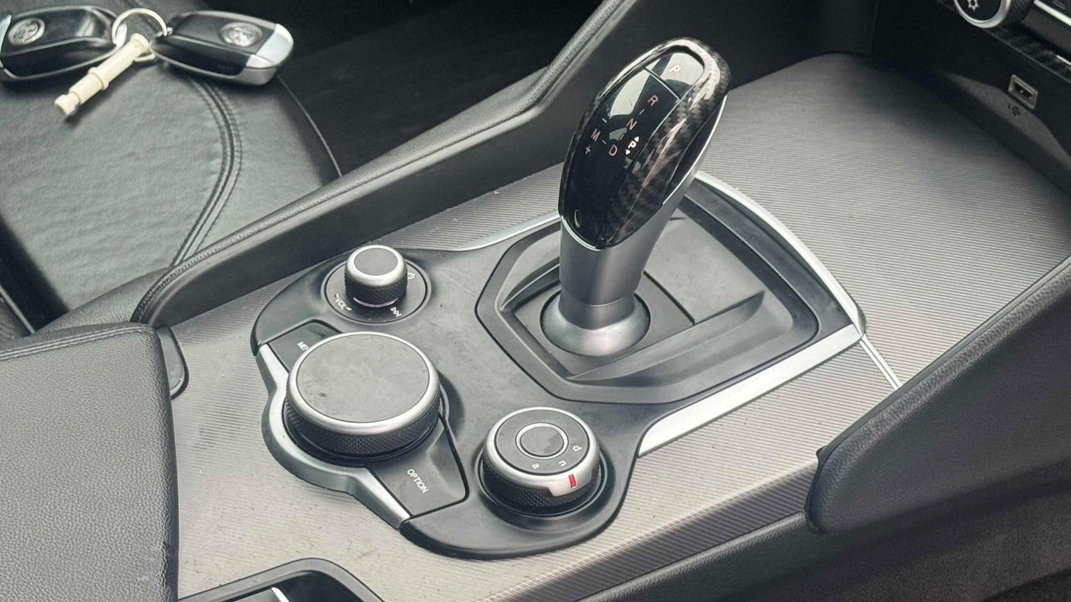 Used Alfa Romeo Giulia for sale - 77859321: Photo 11