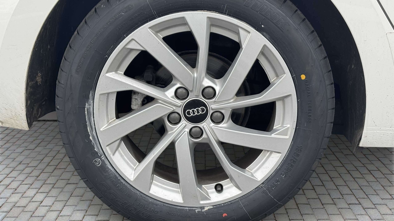 Used Audi A1 for sale - 77859840: Photo 6