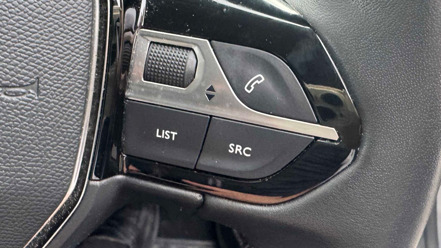 Used Peugeot 208 for sale - 77861992: Photo 11