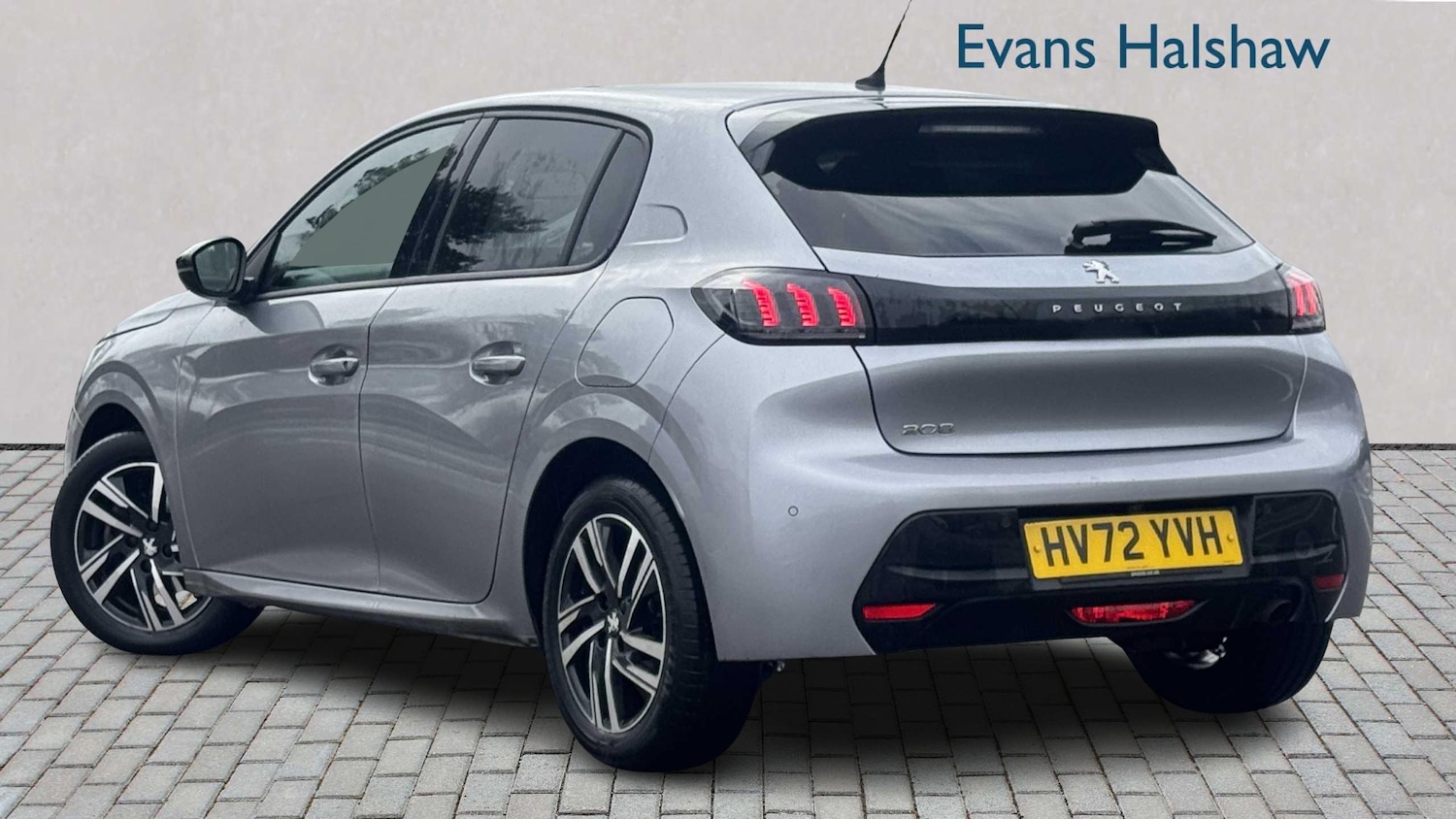 Used Peugeot 208 for sale - 77861992: Photo 2