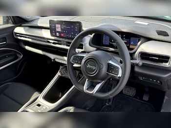 Used Jeep Avenger 2024 for sale - 79511479: Photo