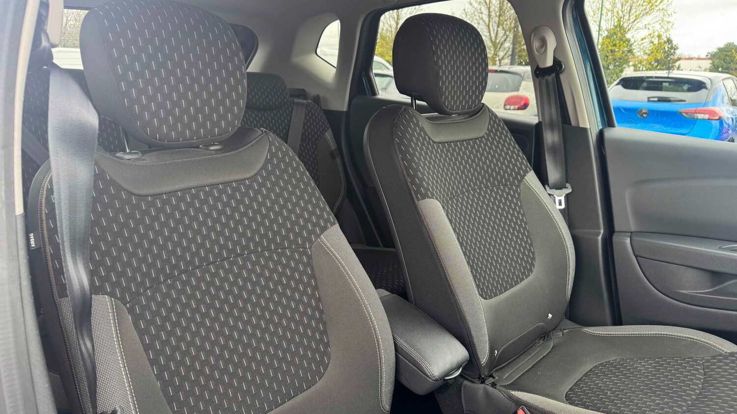 Used Renault Captur for sale - 78052347: Photo 16