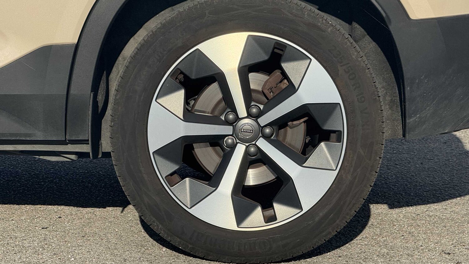 Used Volvo XC40 2024 for sale - 78129596: Photo 6