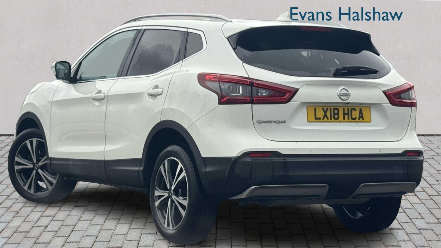 Used Nissan Qashqai for sale - 77857535: Photo 2