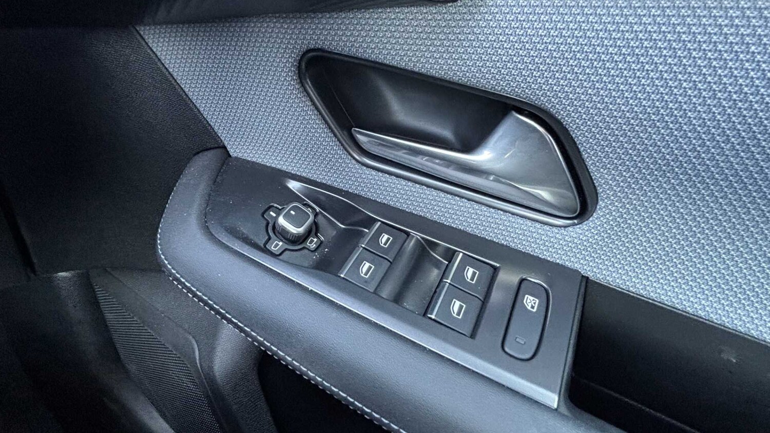 Used Vauxhall Grandland for sale - 77858514: Photo 21