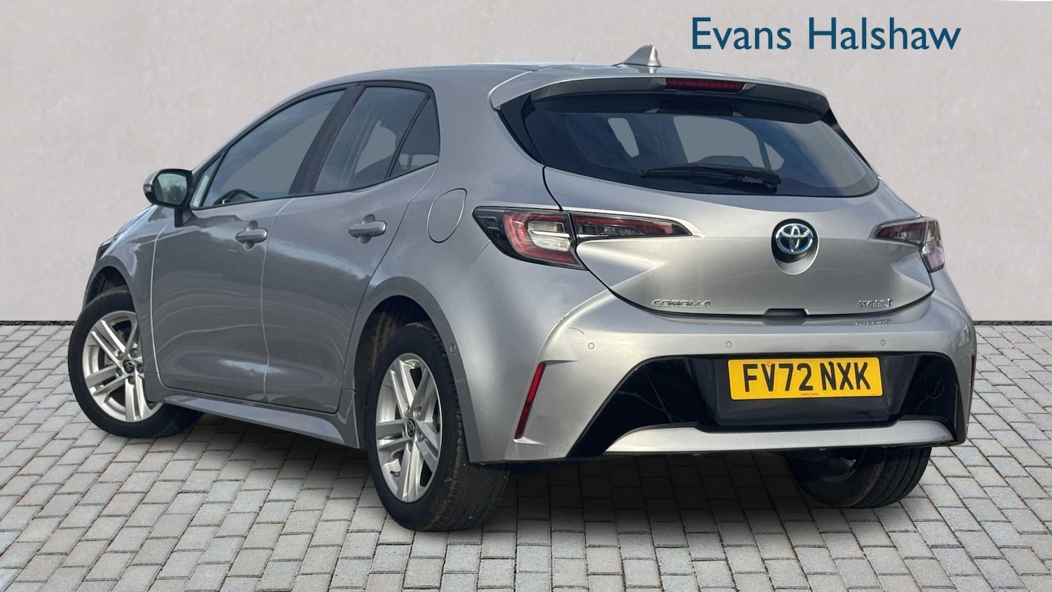 Used Toyota Corolla 2022 for sale - 77858067: Photo 2