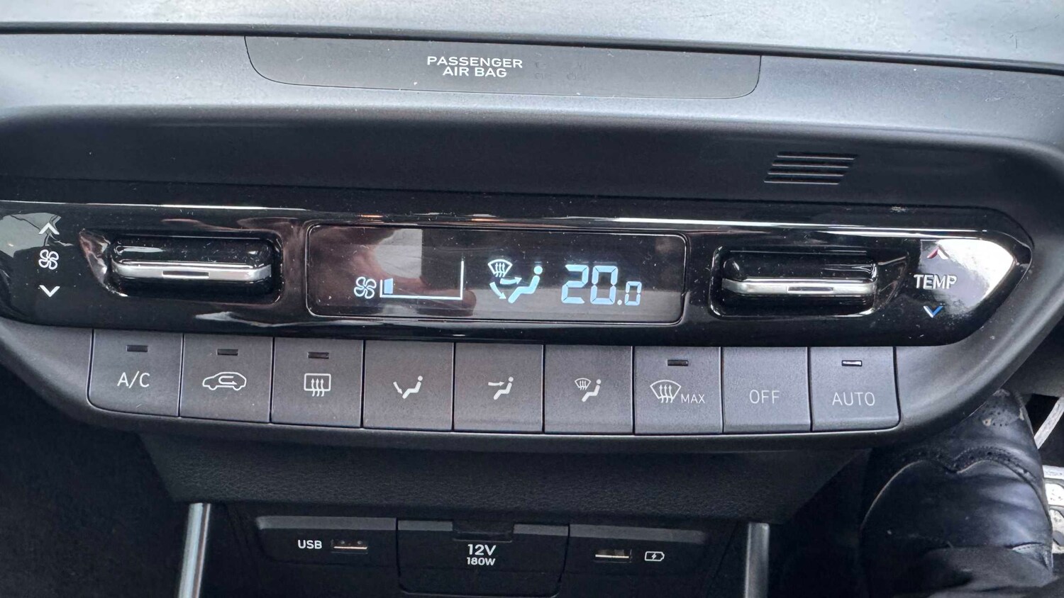 Used Hyundai BAYON 2023 for sale - 77960748: Photo 14